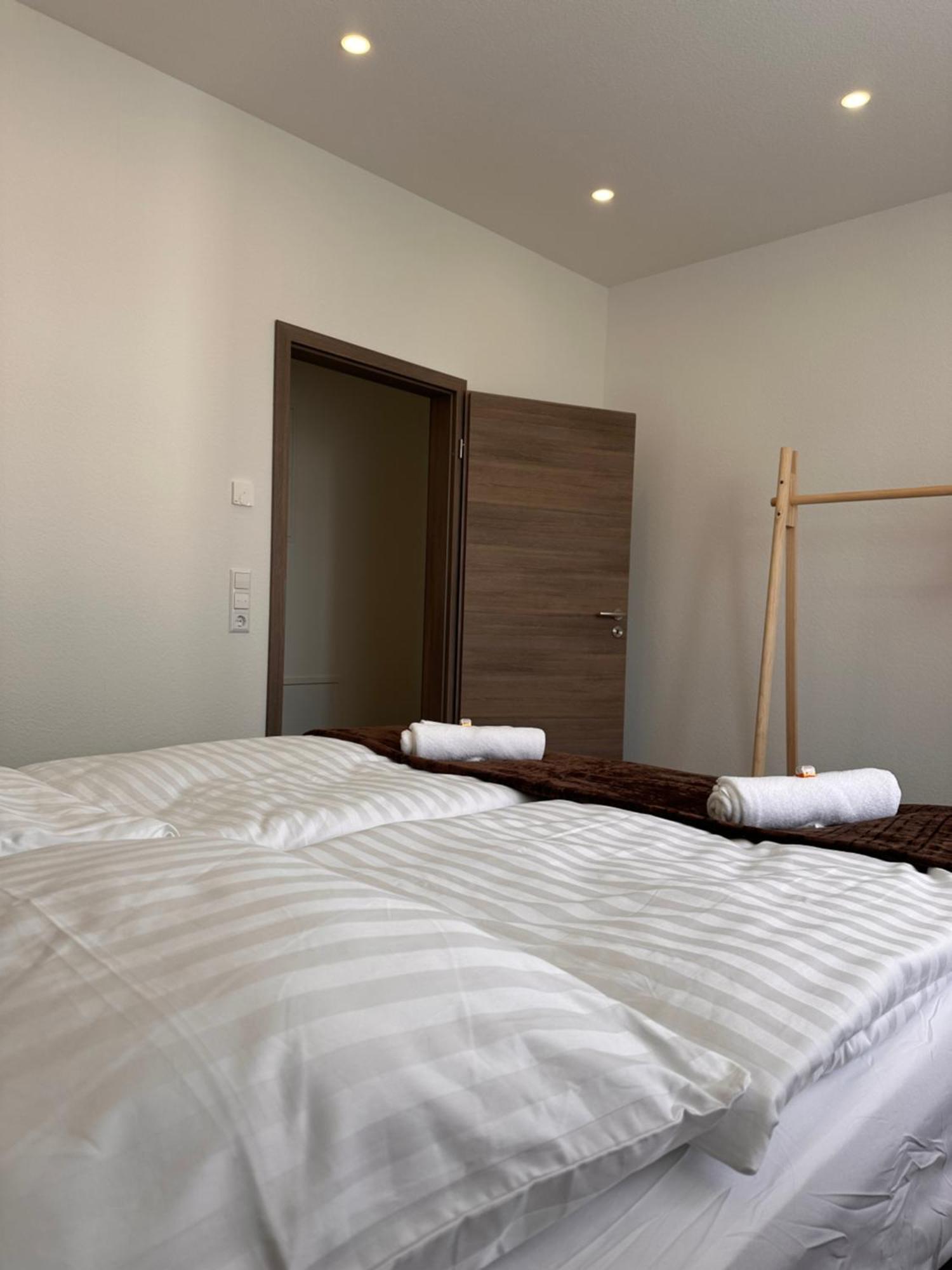 Amao-Obsidian I 120Qm I Elegantes Business- & Familienapartment I 3 Schlafzimmer I Kingsize Betten Schwanau Dış mekan fotoğraf